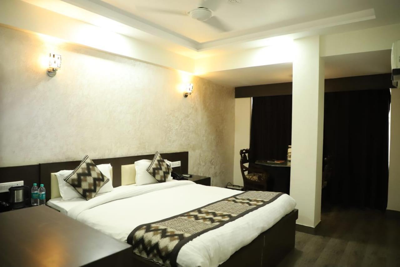 Ashish Palace Hotel Agra (Uttar Pradesh)